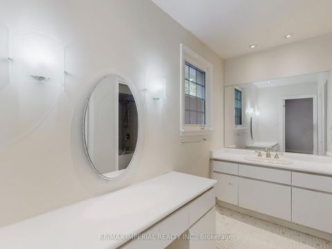 Photo 21 at 5 Creekside Road, Newtonbrook East, Toronto