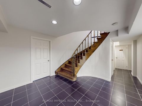 Photo 29 at 5 Creekside Road, Newtonbrook East, Toronto