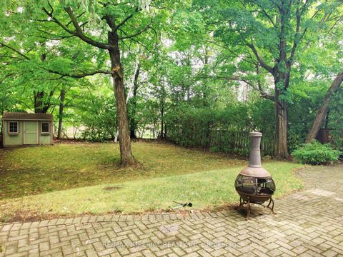 Photo 33 at 5 Creekside Road, Newtonbrook East, Toronto
