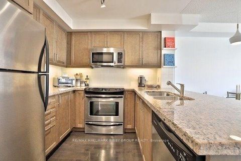 Photo 8 at 305 - 308 Palmerston Avenue, Little Italy, Toronto