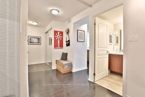 Photo 15 at 305 - 308 Palmerston Avenue, Little Italy, Toronto