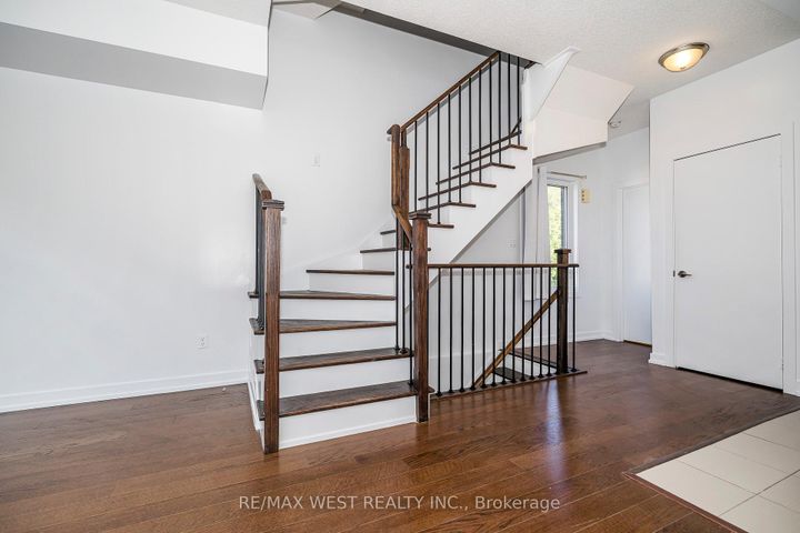 Photo 20 at 32 - 2061 Weston Road, Weston, Toronto