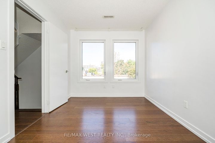 Photo 22 at 32 - 2061 Weston Road, Weston, Toronto