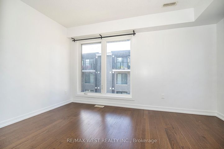 Photo 24 at 32 - 2061 Weston Road, Weston, Toronto