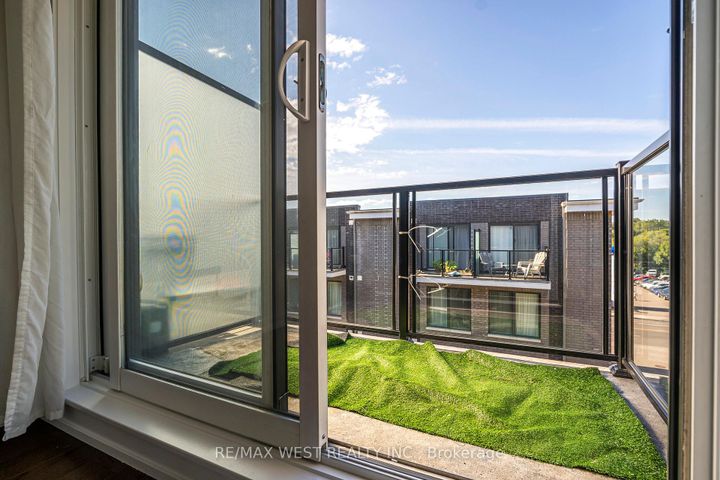 Photo 31 at 32 - 2061 Weston Road, Weston, Toronto