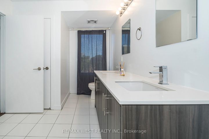 Photo 36 at 32 - 2061 Weston Road, Weston, Toronto