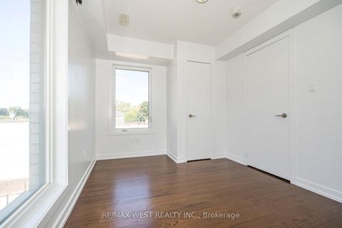 Photo 25 at 32 - 2061 Weston Road, Weston, Toronto