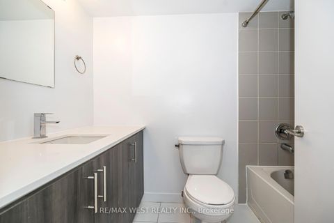 Photo 26 at 32 - 2061 Weston Road, Weston, Toronto