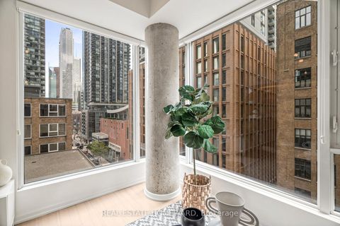 Photo 10 at 606 - 101 Peter Street, Waterfront Communities C1, Toronto