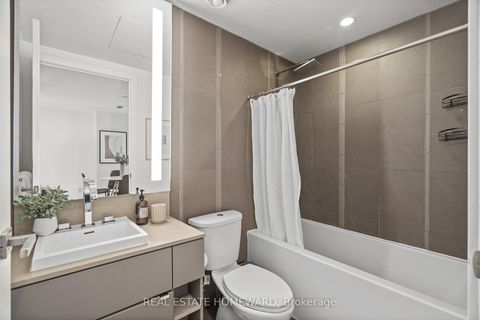 Photo 13 at 606 - 101 Peter Street, Waterfront Communities C1, Toronto
