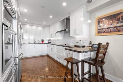 Photo 7 at E5 - 296 Mill Road, Markland Wood, Toronto