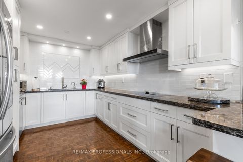 Photo 8 at E5 - 296 Mill Road, Markland Wood, Toronto