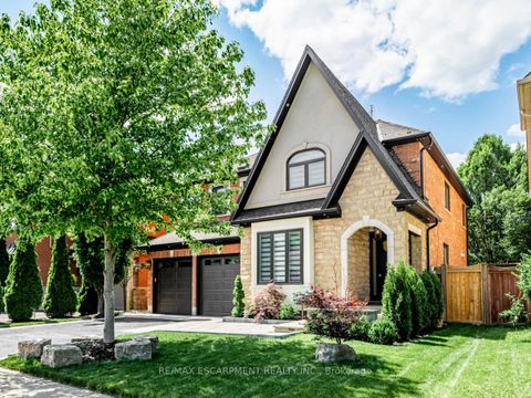 Photo 1 at 3390 Fox Run Circle, BR Bronte, Oakville
