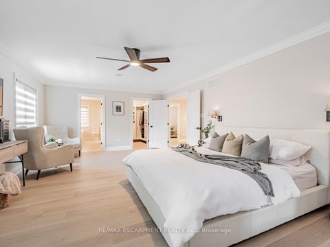 Photo 20 at 3390 Fox Run Circle, BR Bronte, Oakville