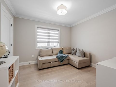 Photo 31 at 3390 Fox Run Circle, BR Bronte, Oakville
