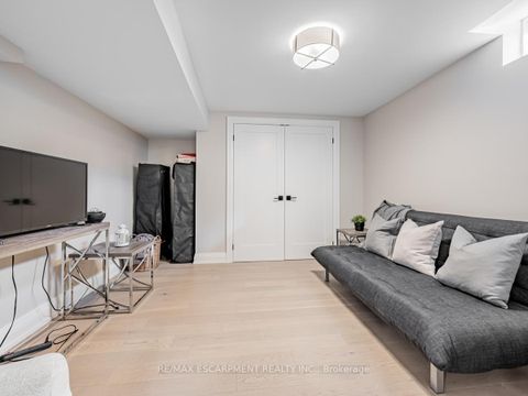 Photo 35 at 3390 Fox Run Circle, BR Bronte, Oakville