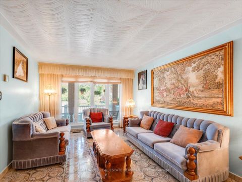Photo 10 at 122 Brookhaven Drive, Amesbury, Toronto