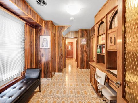 Photo 13 at 122 Brookhaven Drive, Amesbury, Toronto