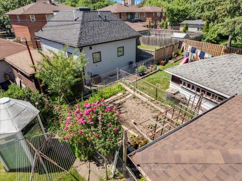 Photo 32 at 122 Brookhaven Drive, Amesbury, Toronto