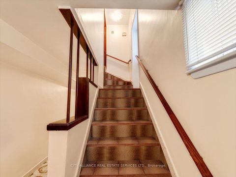 Photo 33 at 122 Brookhaven Drive, Amesbury, Toronto