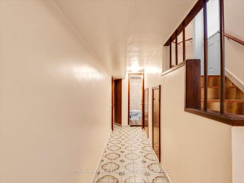 Photo 34 at 122 Brookhaven Drive, Amesbury, Toronto