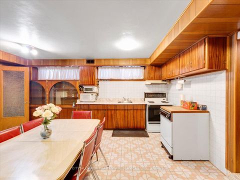 Photo 40 at 122 Brookhaven Drive, Amesbury, Toronto