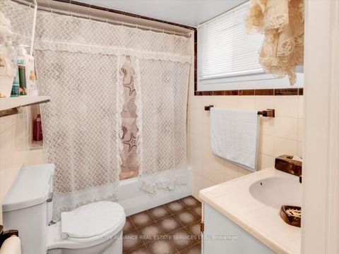 Photo 41 at 122 Brookhaven Drive, Amesbury, Toronto