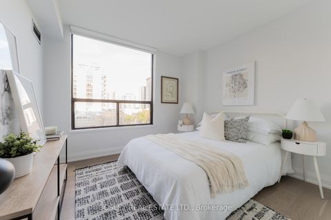 Photo 39 at 406 - 47 St Clair Avenue W, St. Clair, Toronto