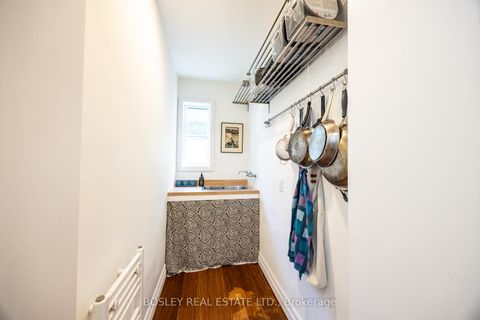 Photo 14 at 135 Madison Avenue, Annex, Toronto