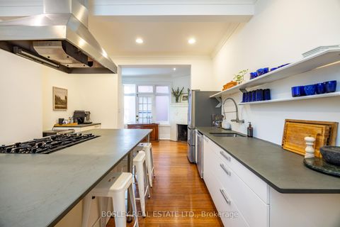 Photo 15 at 135 Madison Avenue, Annex, Toronto