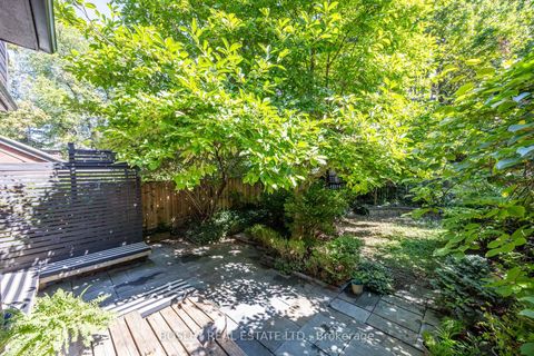 Photo 22 at 135 Madison Avenue, Annex, Toronto