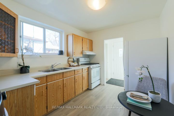 Photo 3 at 152 Santamonica Boulevard, Birchmount, Toronto