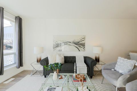 Photo 9 at 152 Santamonica Boulevard, Birchmount, Toronto