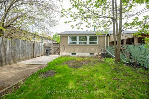 Photo 31 at 152 Santamonica Boulevard, Birchmount, Toronto