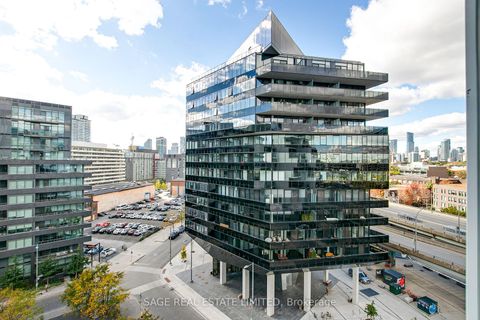 Photo 11 at 807 - 170 Bayview Avenue, Waterfront Communities C8, Toronto