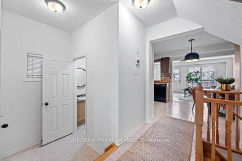 Photo 9 at 78 Keystar Court, Vellore Village, Vaughan