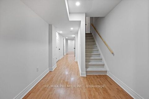 Photo 21 at 78 Keystar Court, Vellore Village, Vaughan