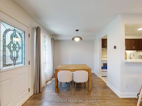 Photo 9 at 46 Woody Vine Way, Bayview Village, Toronto