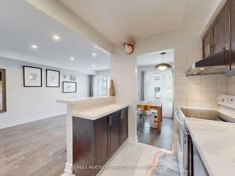 Photo 14 at 46 Woody Vine Way, Bayview Village, Toronto