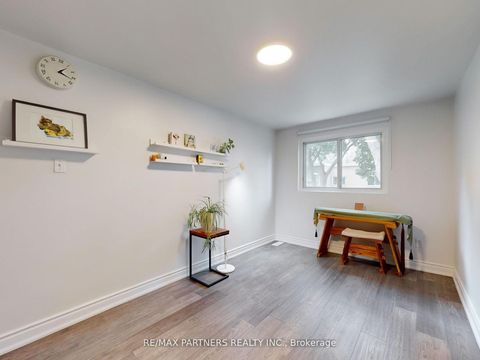 Photo 28 at 46 Woody Vine Way, Bayview Village, Toronto