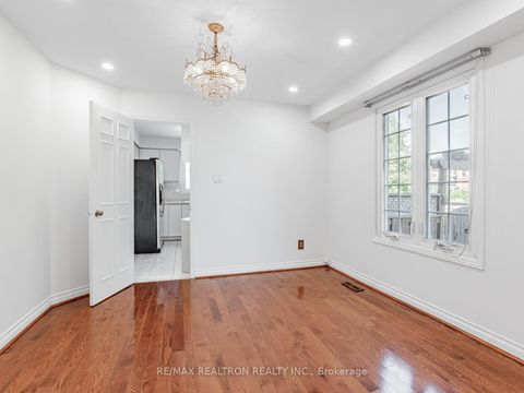 Photo 8 at 98 Rosedale Heights Drive, Uplands, Vaughan