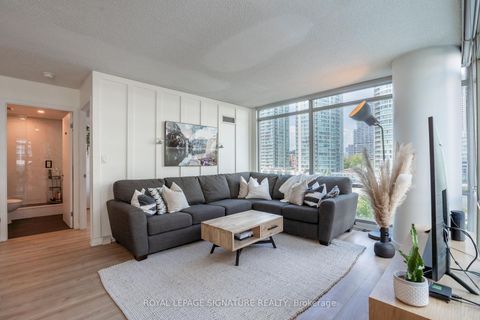 Photo 4 at 612 - 81 Navy Wharf Court, Waterfront Communities C1, Toronto