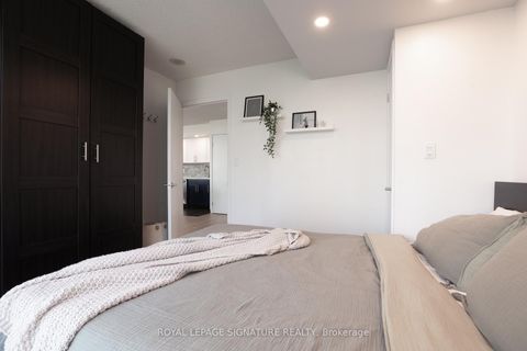Photo 9 at 612 - 81 Navy Wharf Court, Waterfront Communities C1, Toronto
