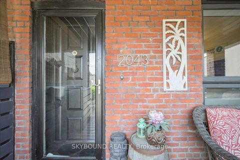Photo 4 at 2043 Davenport Road, Pellam Park, Toronto