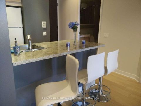 Photo 2 at 1603 - 85 Bloor Street E, Yonge Corridor, Toronto Photo 2 at 1603 - 85 Bloor Street E, Yonge Corridor, Toronto