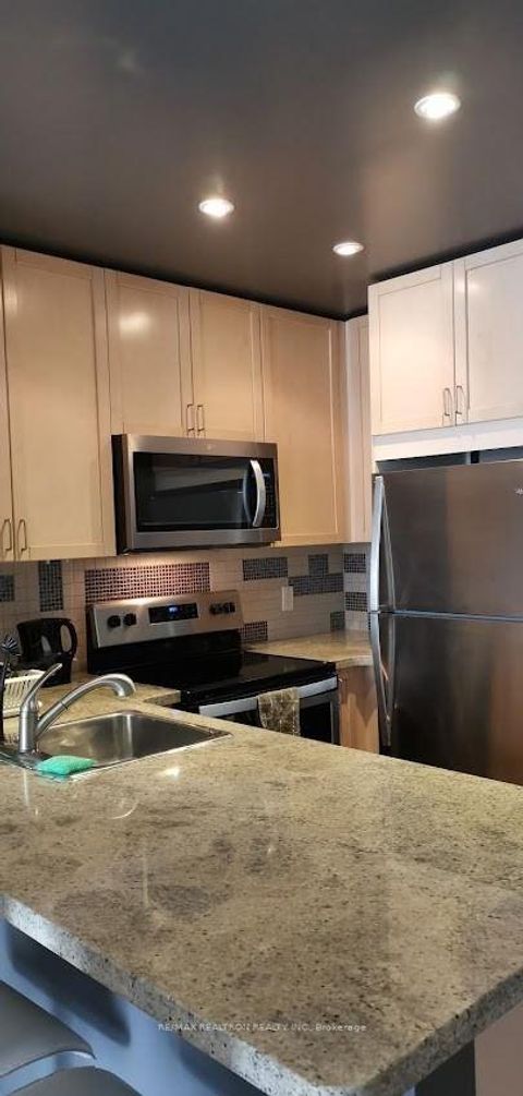 Photo 25 at 1603 - 85 Bloor Street E, Yonge Corridor, Toronto Photo 25 at 1603 - 85 Bloor Street E, Yonge Corridor, Toronto