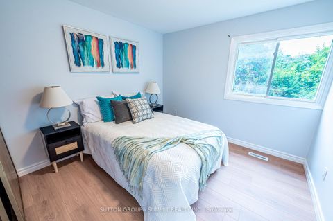 Photo 9 at 134 Song Meadowway, Hillcrest Village, Toronto