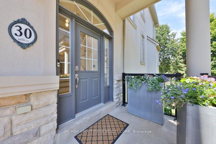 Photo 1 at 30 - 2400 Neyagawa Boulevard, RO River Oaks, Oakville