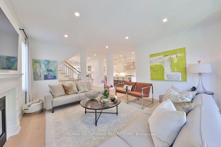 Photo 18 at 30 - 2400 Neyagawa Boulevard, RO River Oaks, Oakville