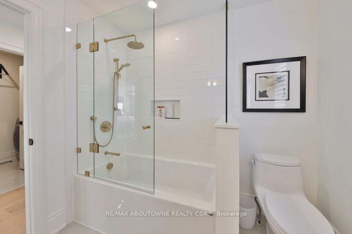 Photo 38 at 30 - 2400 Neyagawa Boulevard, RO River Oaks, Oakville